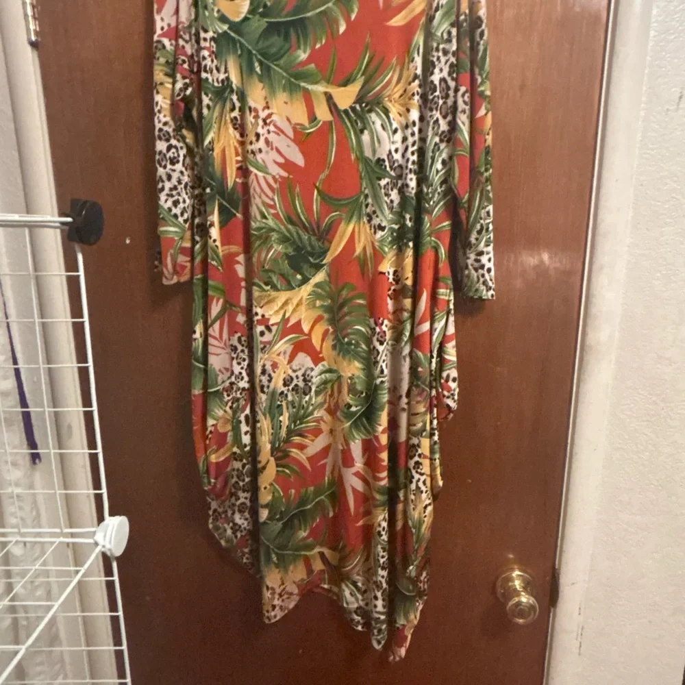 Tropical Print Maxi Dress - Picture 7 of 16